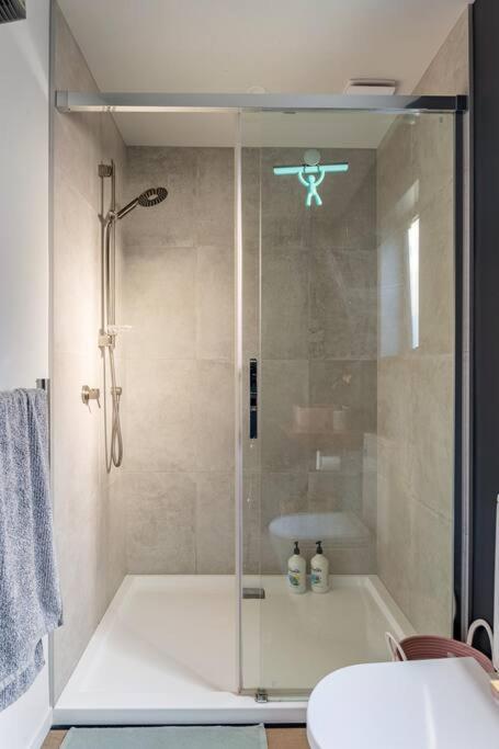 Apartamento Cosy Studio With Mountain Views Wanaka Exterior foto